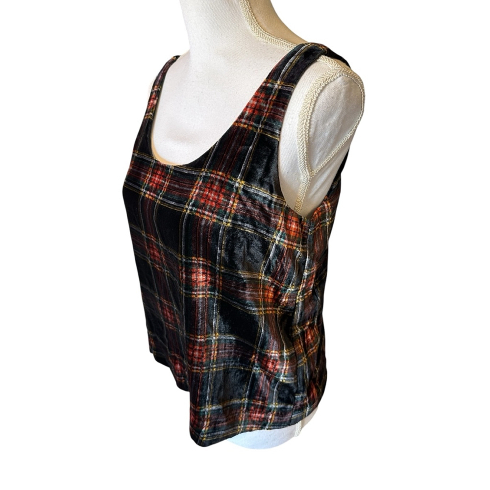 Women's J.Crew Tank Top, 6P, Black and Red Plaid Velvet Keyhole NWT - Picture 2 of 10